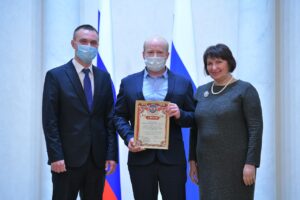 За первое место в областном конкурсе наградили деревню Калиновку